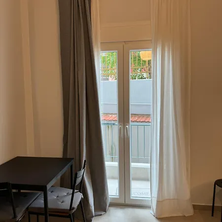 Calliope Apartment *